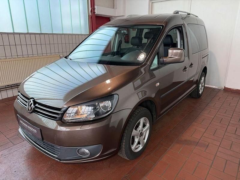 Gebraucht VW Caddy Highline 102 PS (75 kW) 2013 Braun Van / Kleinbus