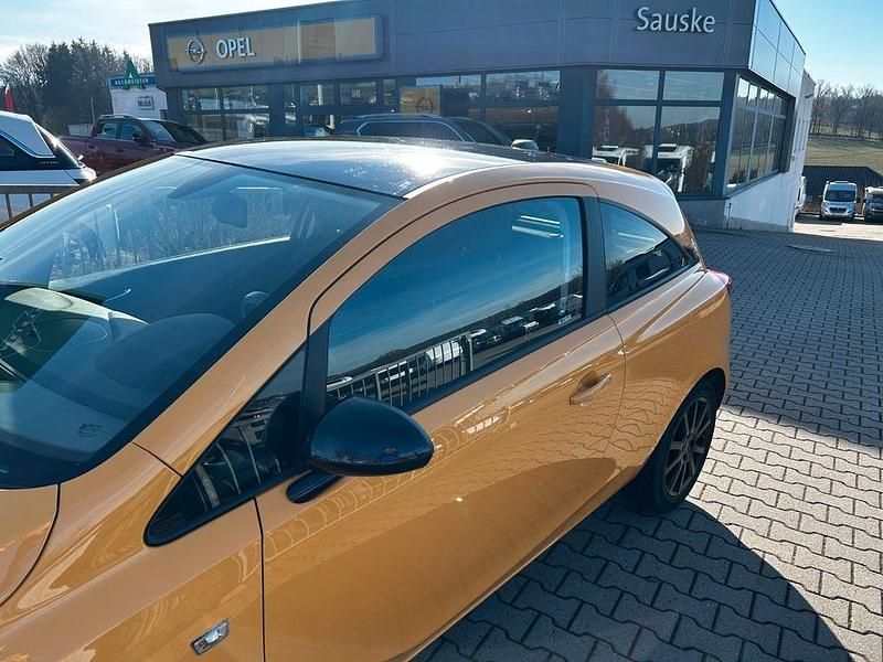 Gebraucht Opel Corsa Color Edition 101 PS (74 kW) 2017 Orange Kleinwagen