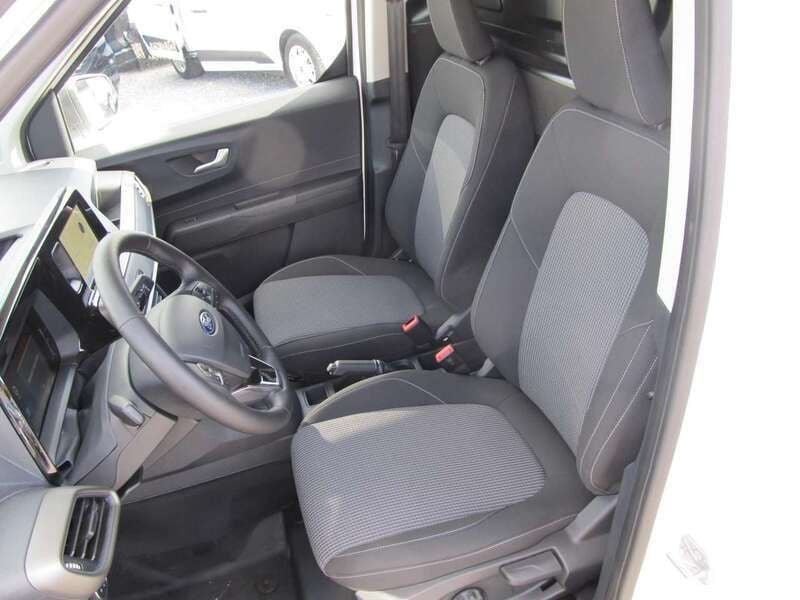 Używany Ford Transit Trend 101 KM (74 kW) 2024 Biały Hatchback