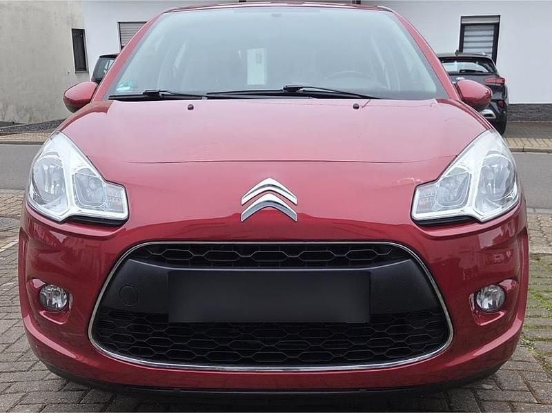 Gebraucht Citroën C3 Tendance 95 PS (69 kW) 2012 Rot Kleinwagen