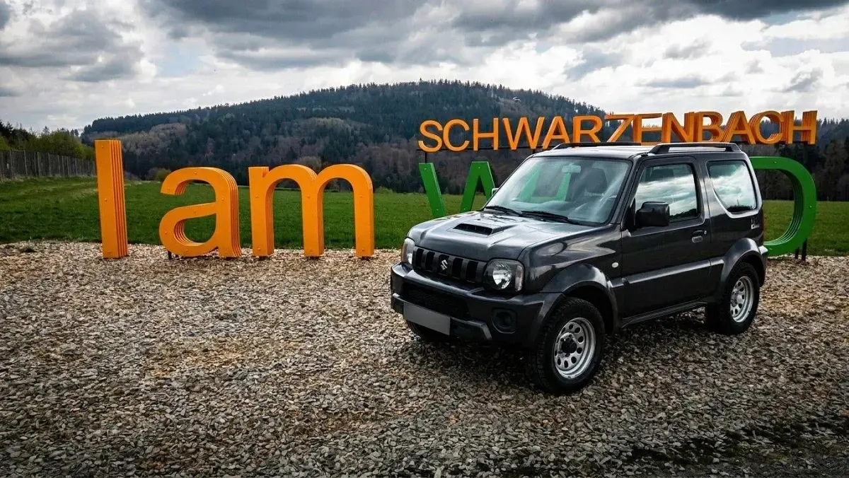 Gebraucht Suzuki Jimny Club 84 PS (61 kW) 2017 Grau SUV
