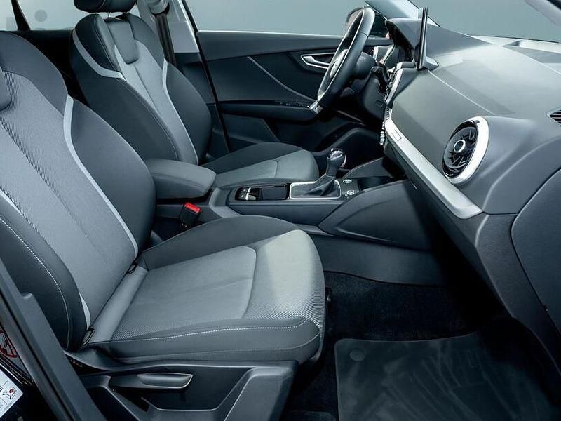 Gebraucht Audi Q2 150 PS (110 kW) 2025 Schwarz SUV