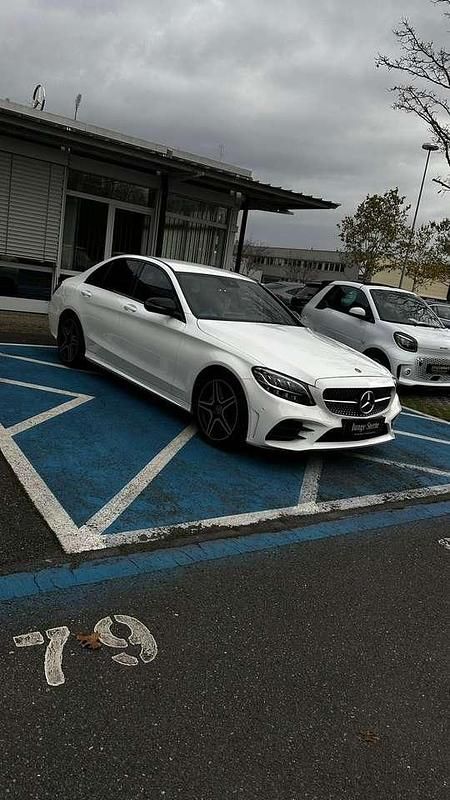 Gebraucht Mercedes C180 AMG line Plus 156 PS (114 kW) 2020 Limousine
