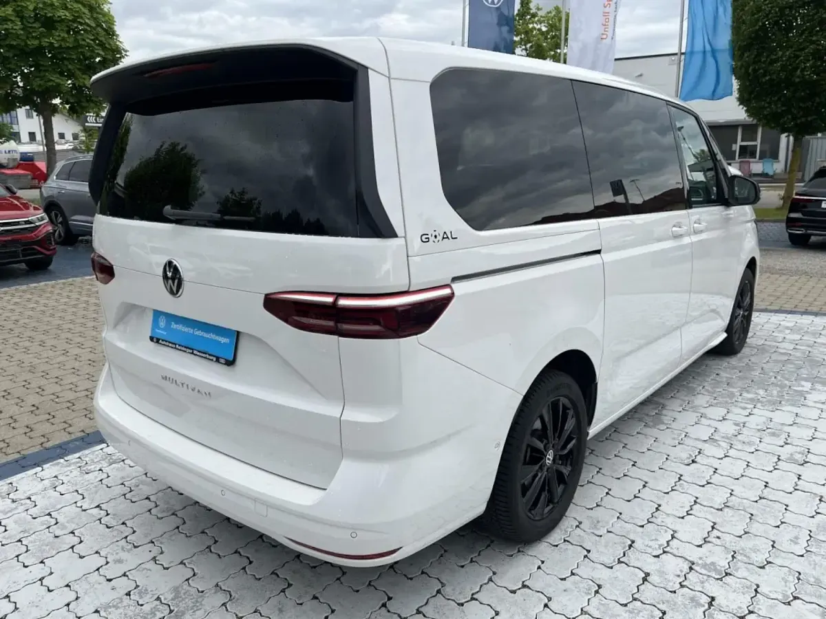 Gebraucht VW Multivan Goal 150 PS (110 kW) 2025 Van / Kleinbus