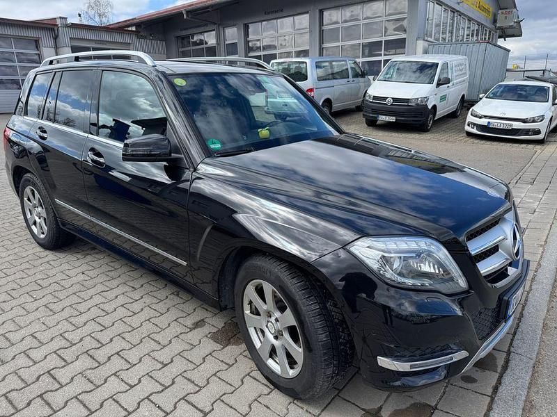 Gebraucht Mercedes GLK250 204 PS (150 kW) 2012 Schwarz SUV