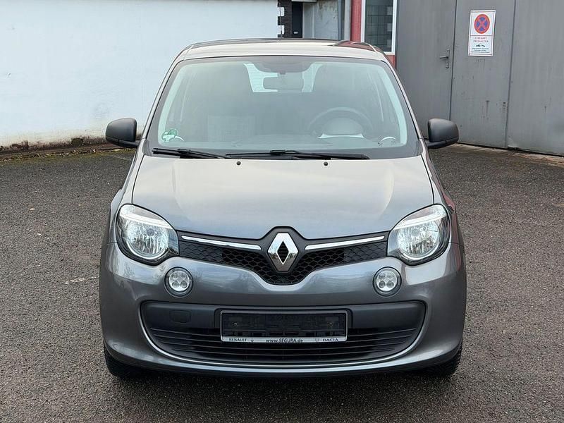 Gebraucht Renault Twingo Life 69 PS (50 kW) 2018 Grau Kleinwagen