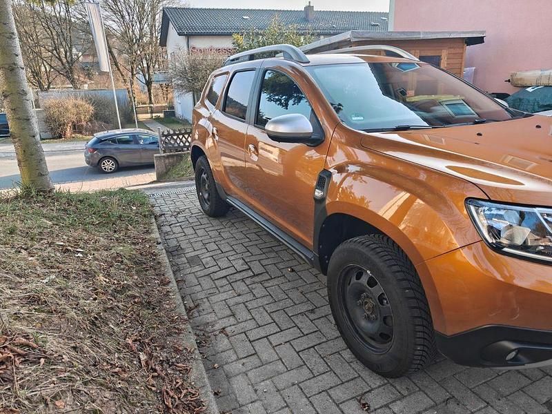 Gebraucht Dacia Duster Prestige 131 PS (96 kW) 2020 Orange SUV