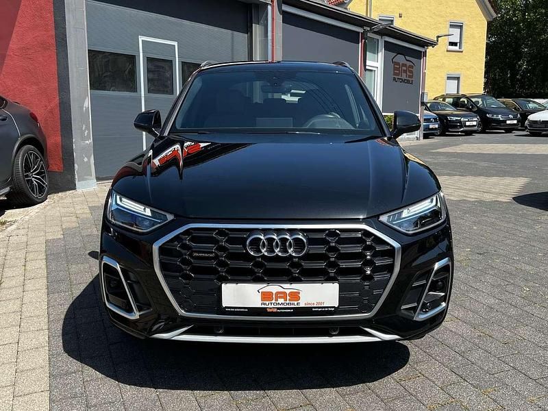 Gebraucht Audi Q5 S-Line 204 PS (150 kW) 2022 Mythosschwarz SUV