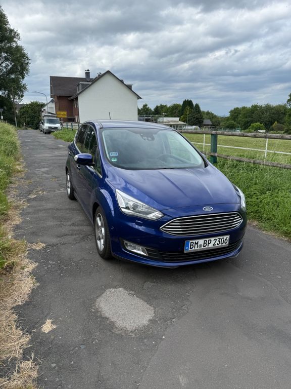 Blau Gebraucht 2017 Ford C-MAX Titanium Van / Kleinbus | 11.250 € (Fairer Preis) - Bild 1/4