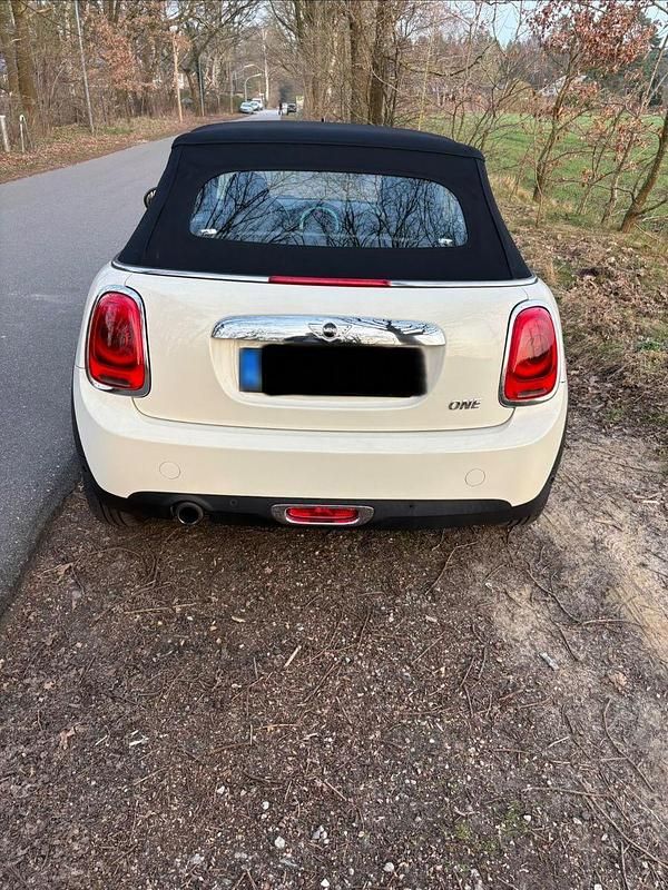 Second-hand Mini ONE Chili 102 CP (75 kW) 2017 Alb Hatchback
