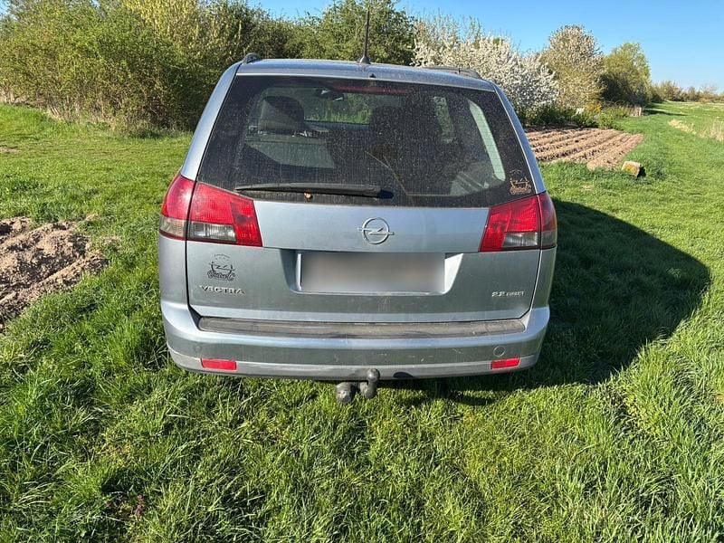 Gebraucht Opel Vectra 150 PS (110 kW) 2005 Silber Kombi