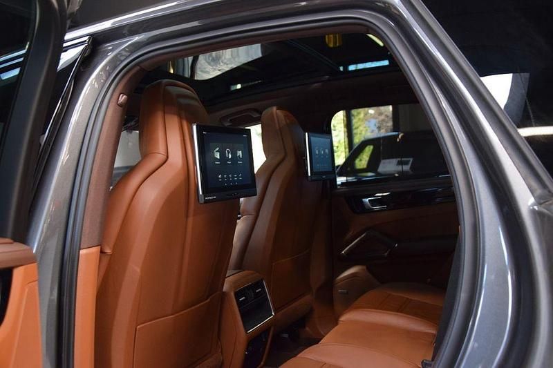 Gebraucht Porsche Cayenne 340 PS (250 kW) 2018 Grau SUV