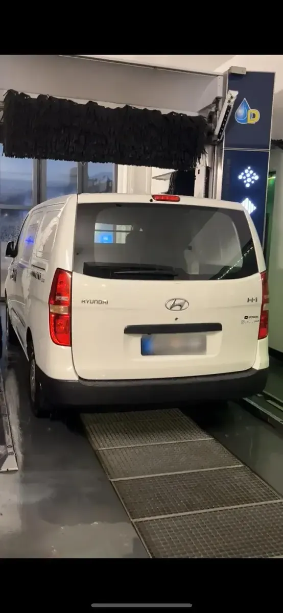 Gebraucht Hyundai H-1 170 PS (125 kW) 2011 Van / Kleinbus