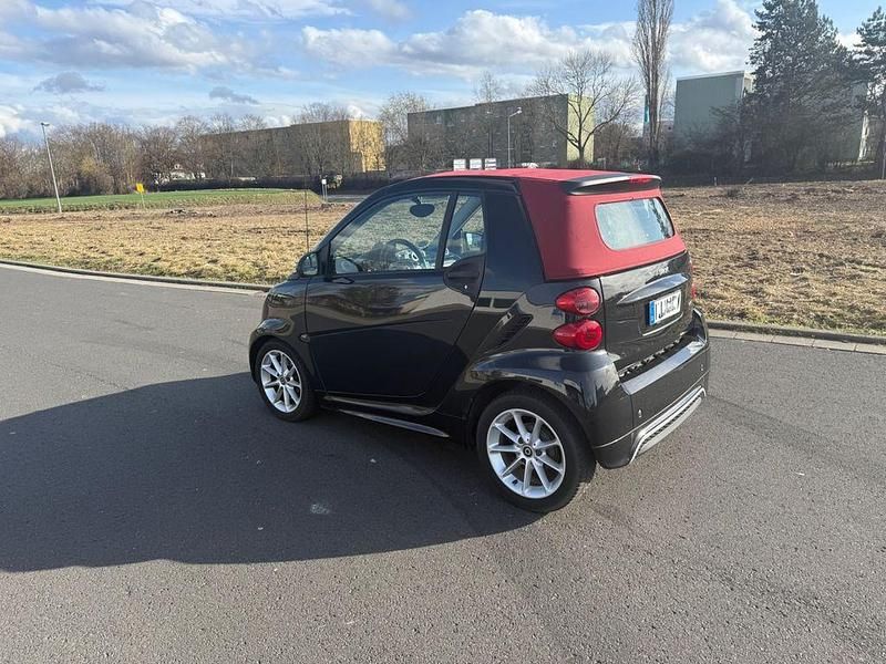 Gebraucht Smart ForTwo Cabrio Passion 71 PS (52 kW) 2013 Schwarz Cabrio