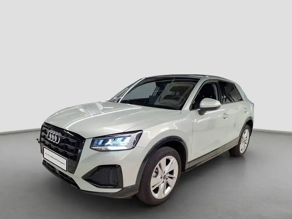 Gebraucht Audi Q2 Sport 150 PS (110 kW) 2025 Silber SUV
