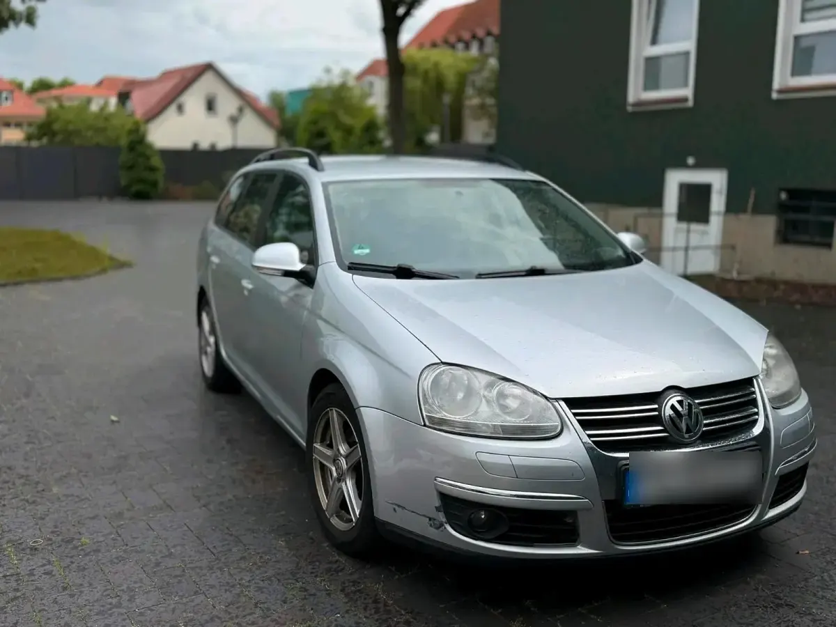 Gebraucht VW Golf V 105 PS (77 kW) 2007 Silber Kombi