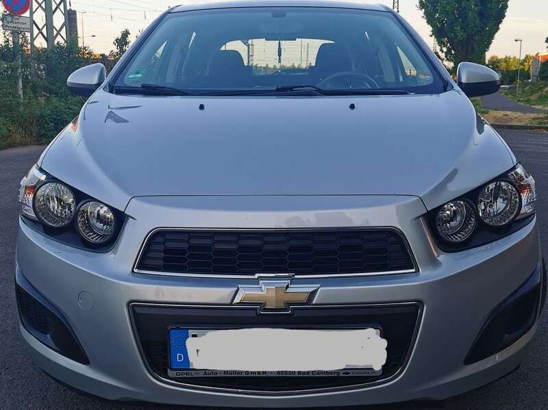 Silber Gebraucht 2012 Chevrolet Aveo LT Limousine | 6.950 € (Teuer) - Bild 1/4