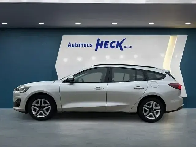 Gebraucht Ford Focus Cool & Connect 125 PS (91 kW) 2022 Silber Kombi