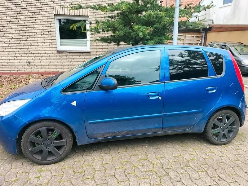 Gebraucht Mitsubishi Colt 95 PS (69 kW) 2006 Blau Kleinwagen