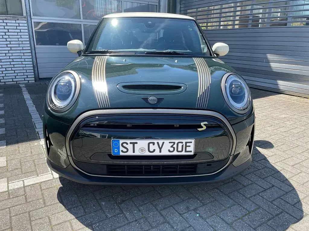 Gebraucht Mini Cooper SE Resolute Edition 135 kW (184 PS) 2022 Grün Kleinwagen