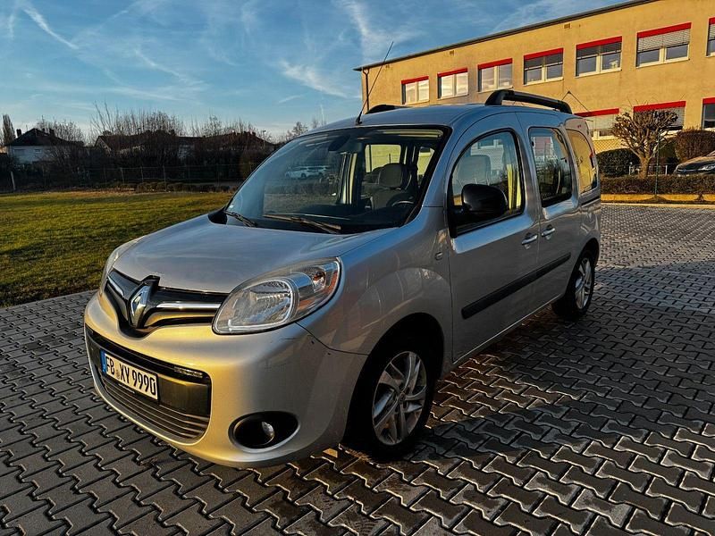 Gebraucht Renault Kangoo 114 PS (83 kW) 2014 Silber Van / Kleinbus