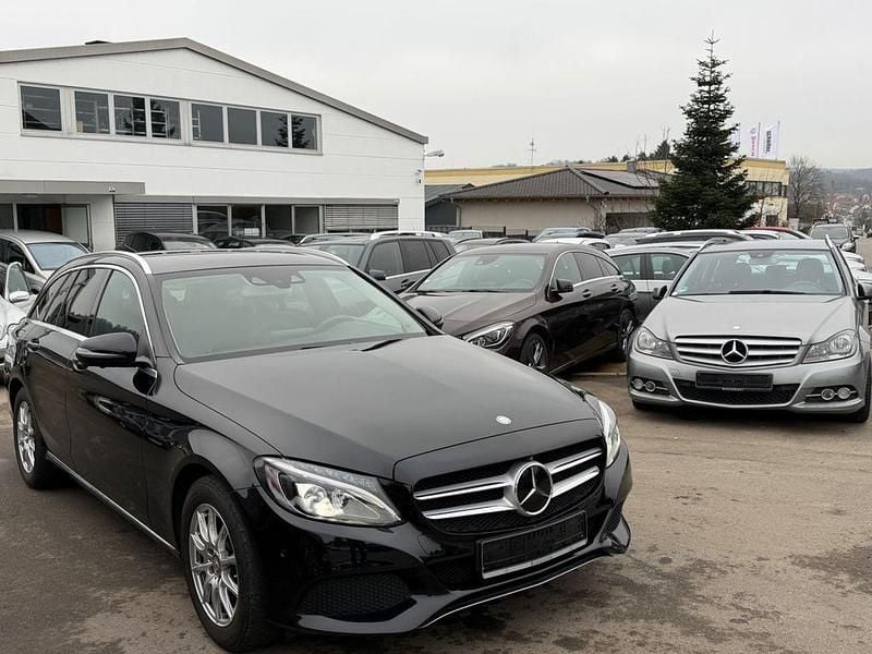Gebraucht Mercedes C180 156 PS (114 kW) 2015 Schwarz Kombi