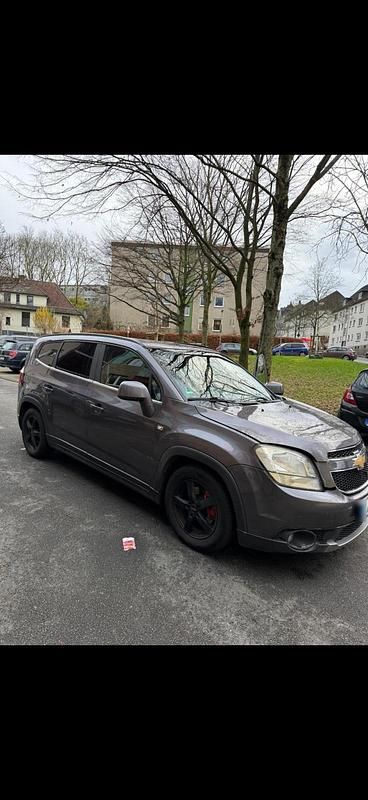 Gebraucht Chevrolet Orlando 163 PS (119 kW) 2011 Grau Van / Kleinbus