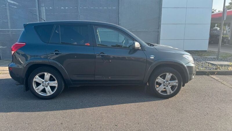 Grau Gebraucht 2008 Toyota RAV4 SUV | 3.990 € (Fairer Preis) - Bild 1/4