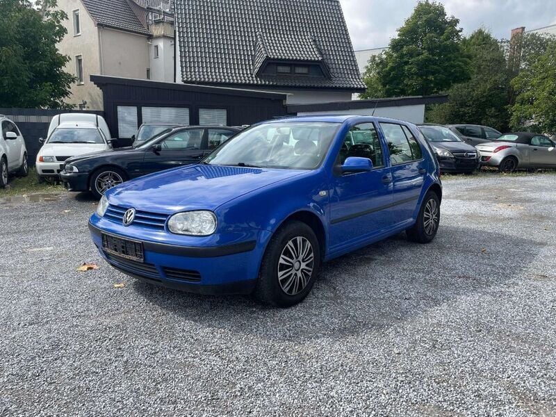 Blau Gebraucht 2001 VW Golf IV Edition Limousine | 990 € (Guter Preis) - Bild 1/4