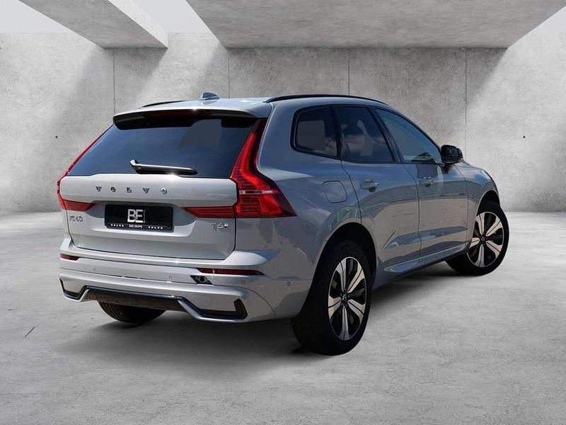 Neu Volvo XC60 Plus 398 PS (292 kW) 2025 Grau SUV