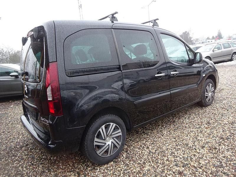Gebraucht Citroën Berlingo SELECTION 99 PS (72 kW) 2018 Schwarz Van / Kleinbus
