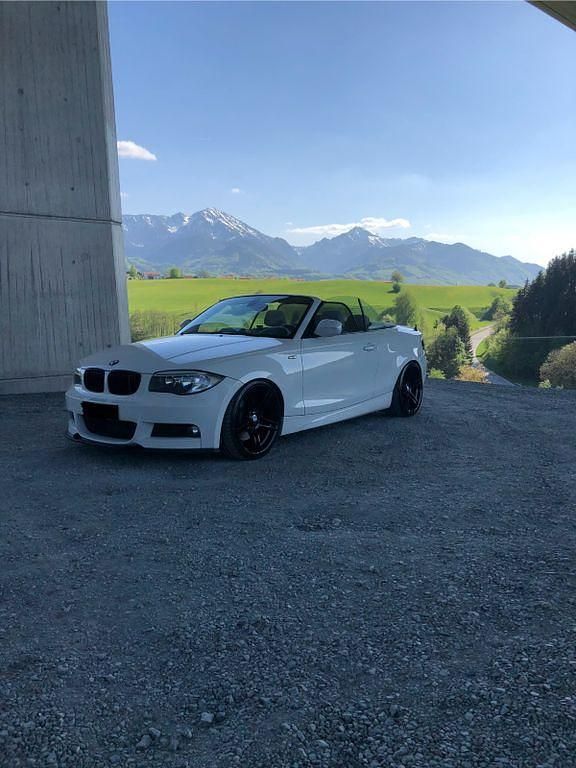 Gebraucht BMW 123 Cabriolet M Performance 250 PS (183 kW) 2011 Weiß Cabrio