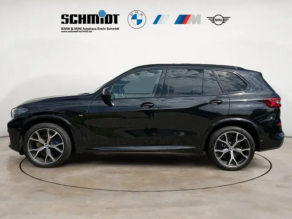 Gebraucht BMW X5 M Sport 340 PS (250 kW) 2023 (schwarz)  black sapphire SUV