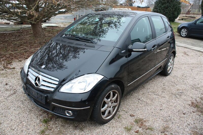Gebraucht Mercedes A180 116 PS (85 kW) 2010 Schwarz Kombi