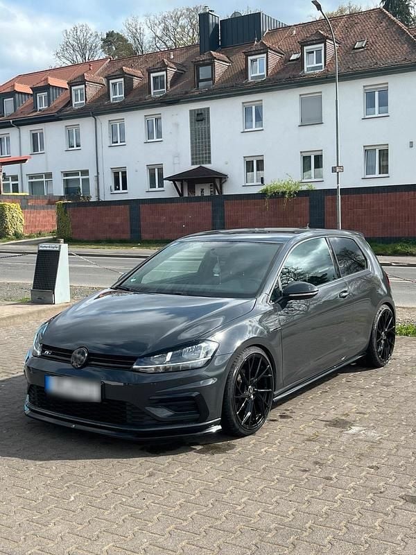 Gebraucht VW Golf R-line 150 PS (110 kW) 2018 Grau Coupé