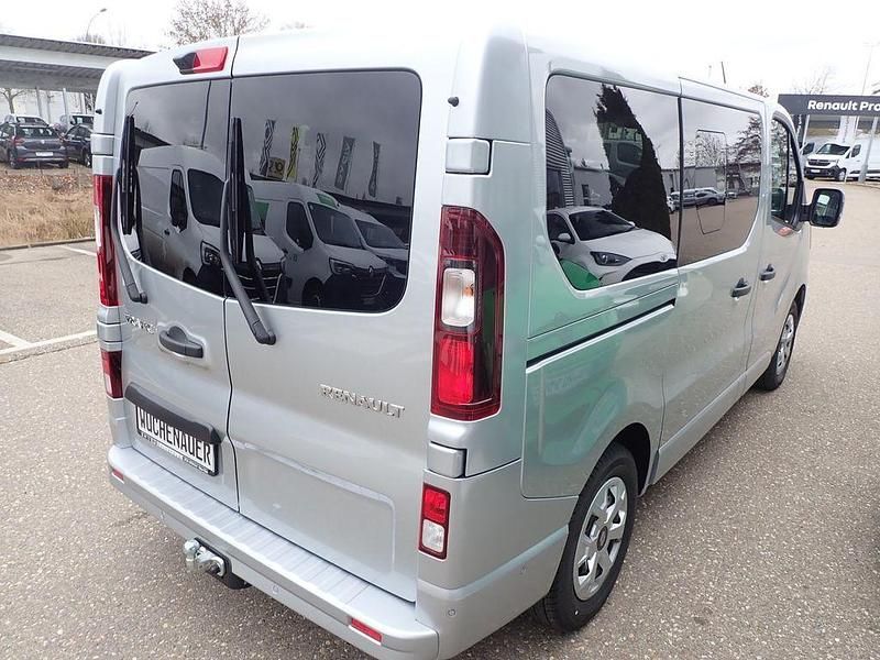 Neu Renault Trafic Evolution 170 PS (125 kW) 2026 Highlandgrau metallic Van / Kleinbus