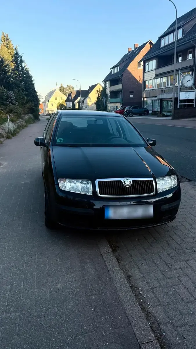 Second-hand Skoda Fabia 75 CP (55 kW) 2006 Negru Hatchback
