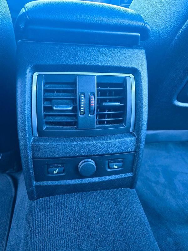 Gebraucht BMW 330 Sport Line 258 PS (189 kW) 2017 Limousine