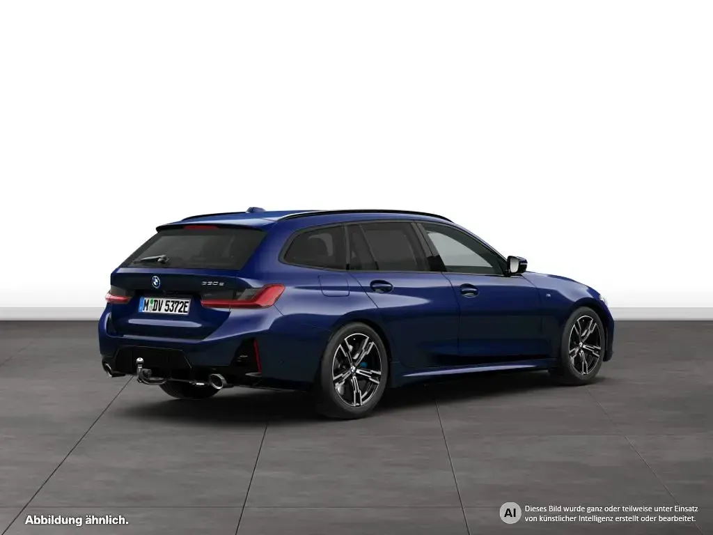 Gebraucht BMW 330e M Sport 292 PS (214 kW) 2025 Blau Kombi