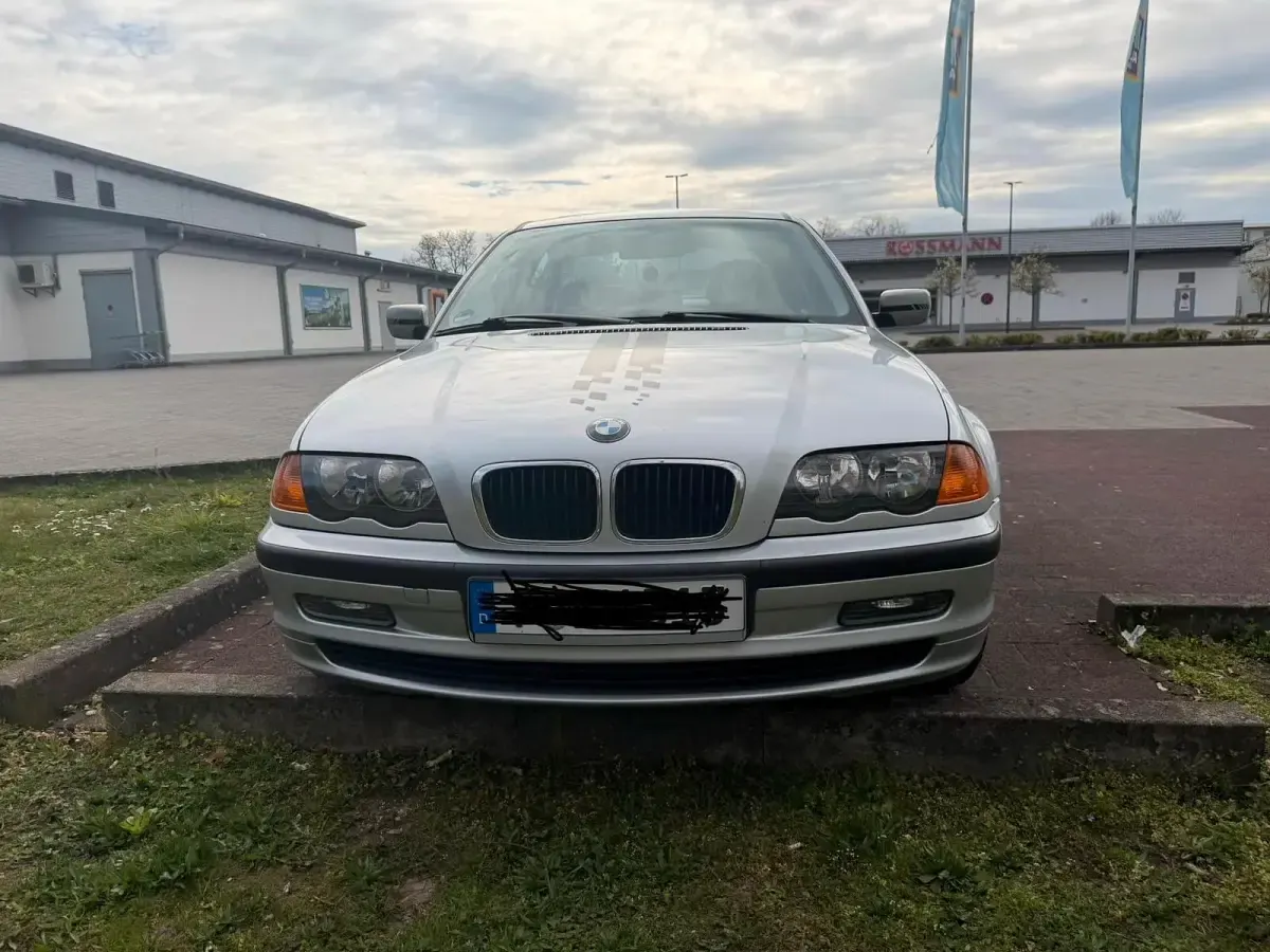 Gebraucht BMW 316 105 PS (77 kW) 1999 Grau Limousine