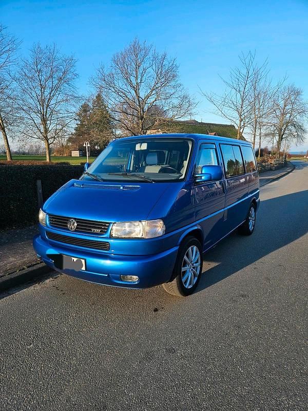Blau Gebraucht 2002 VW Multivan Van | 9.900 € (Fairer Preis) - Bild 1/4