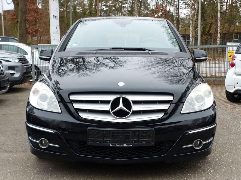 Gebraucht Mercedes B180 109 PS (80 kW) 2008 Schwarz Van / Kleinbus