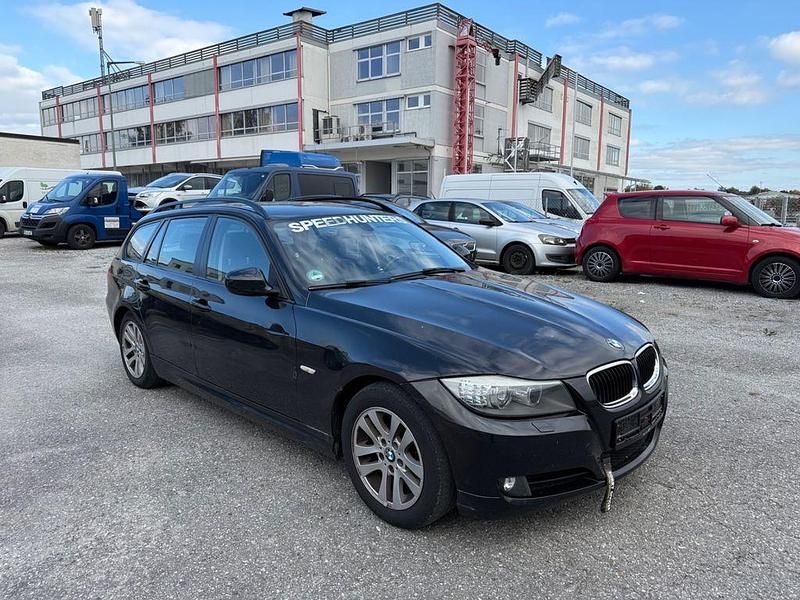 Gebraucht BMW 320 Exclusive 170 PS (125 kW) 2009 Kombi