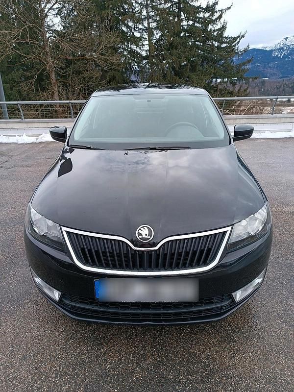Gebraucht Skoda Rapid 105 PS (77 kW) 2013 Schwarz Kleinwagen