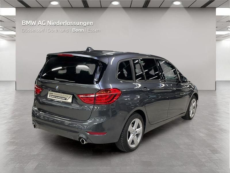 Gebraucht BMW 218 Gran Tourer Performance 150 PS (110 kW) 2021 Grau Van / Kleinbus