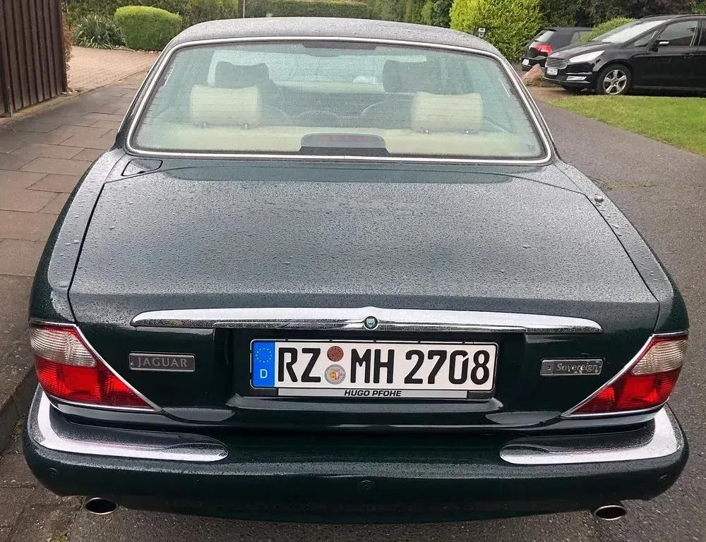 Second-hand Jaguar XJ Sovereign 284 CP (208 kW) 1999 Verde Berlinǎ
