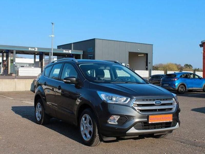 Gebraucht Ford Kuga Cool & Connect 150 PS (110 kW) 2017 Grau SUV