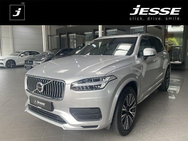 Bright silver metallic / metal (metallic) Gebraucht 2021 Volvo XC90 Momentum SUV | 43.990 € (Superpreis) - Bild 1/4