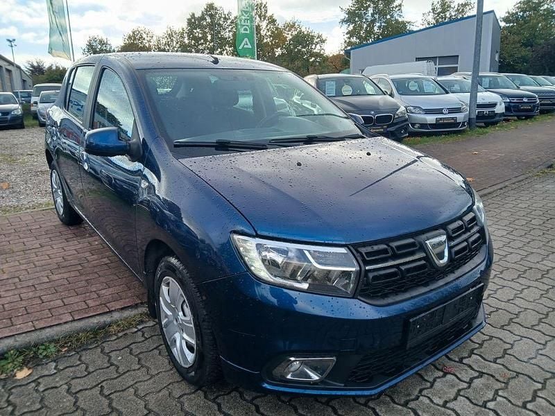 Gebraucht Dacia Sandero Essentiel 73 PS (53 kW) 2017 Blau Limousine
