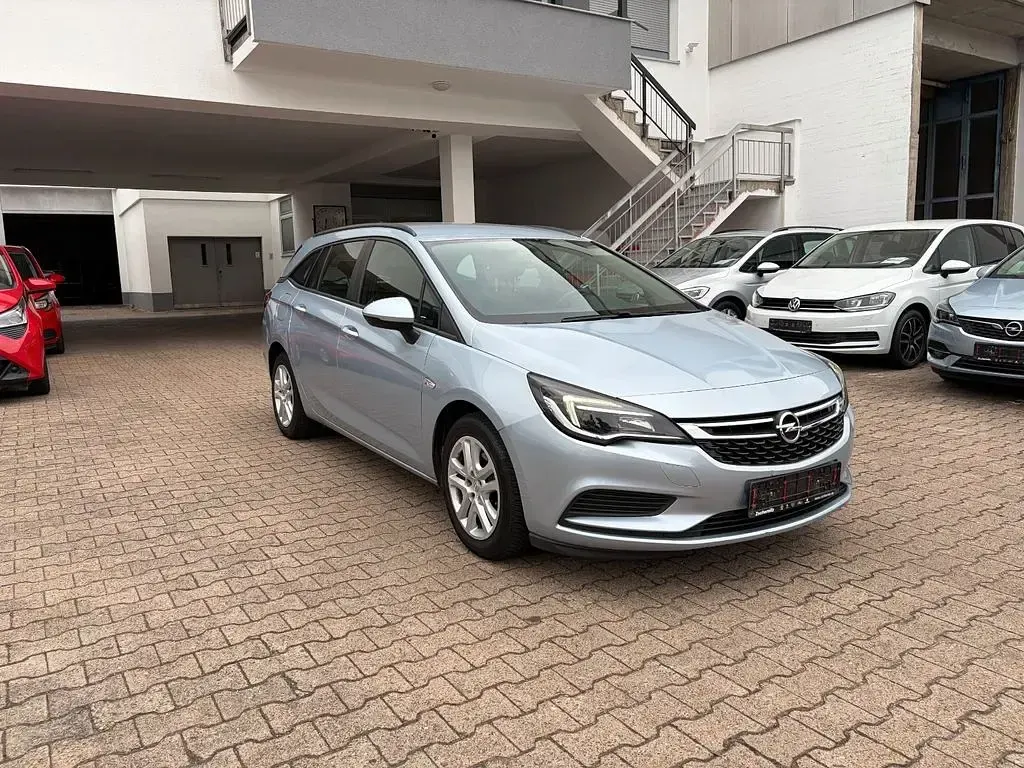 Gebraucht Opel Astra Edition 110 PS (80 kW) 2019 Blau Kombi